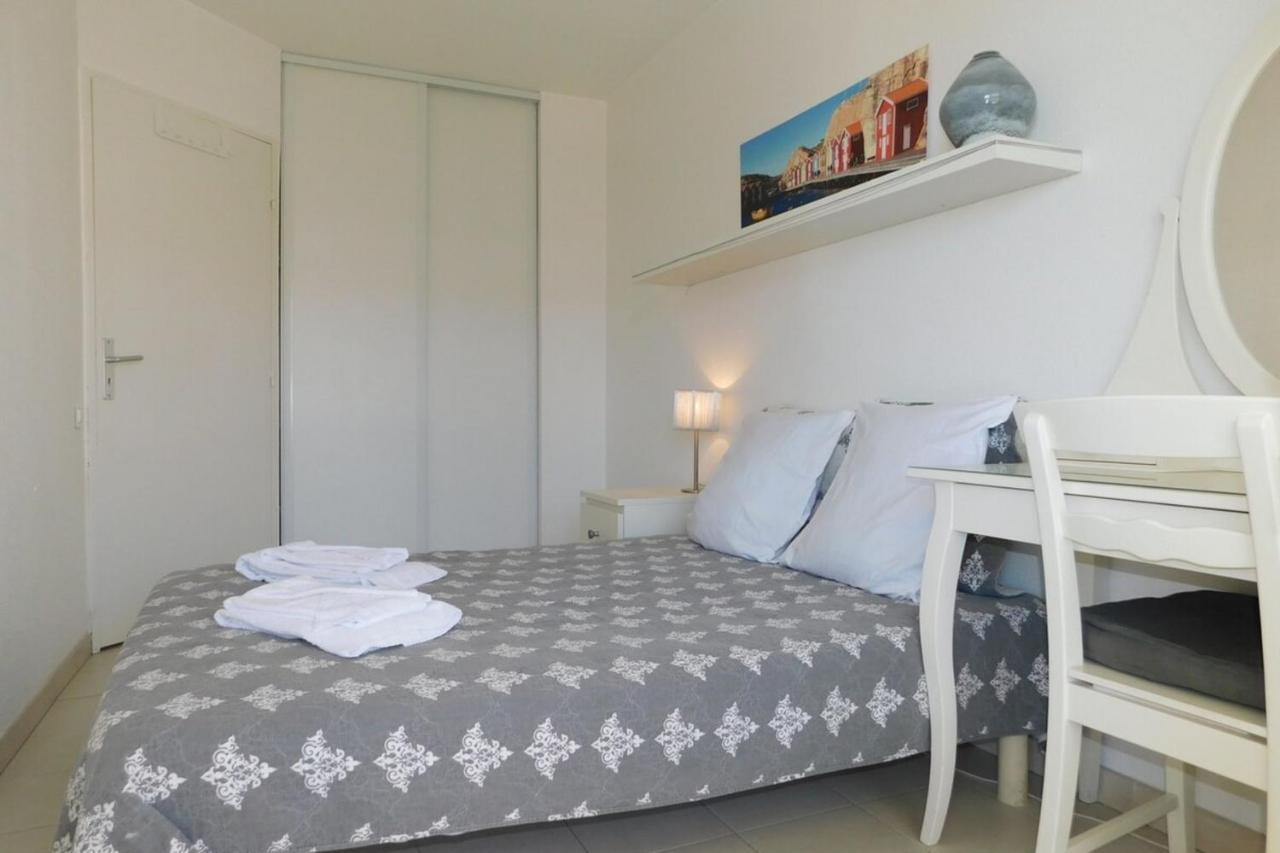 "T2 "Antibes Les Pins 3" Air Conditionned Sea View With Parking And Pool" Apartment Luaran gambar